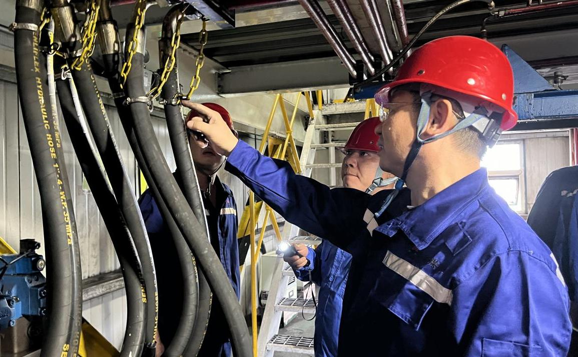 公司副總經(jīng)理黃崗帶隊到選煤公司、灃京公司檢查指導(dǎo)工作