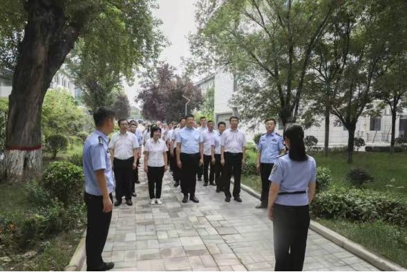 新型能源公司：“四個(gè)著力”推動(dòng)黨紀(jì)學(xué)習(xí)教育走深走實(shí)